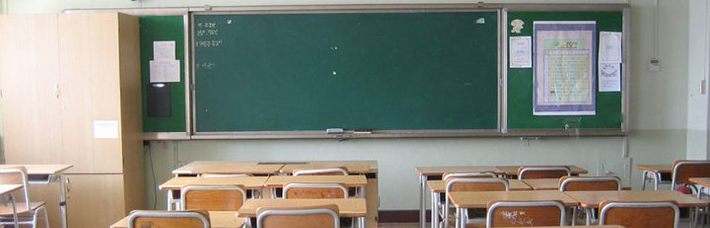 Genitori a scuola per imparare ad educare i figli.